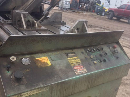 Used Hyd-Mech V-18 Vertical Tilt Band Saw